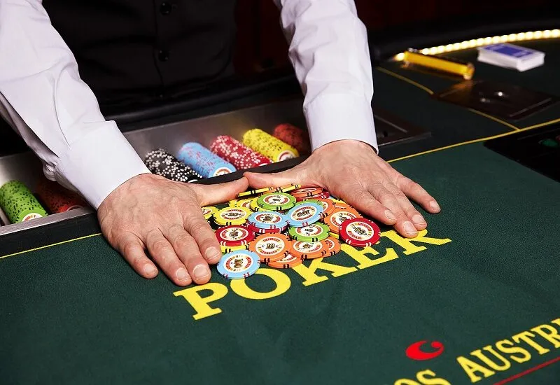 Cách Chơi Poker (Texas Hold’em) Từ Cơ Bản Đến Nâng Cao